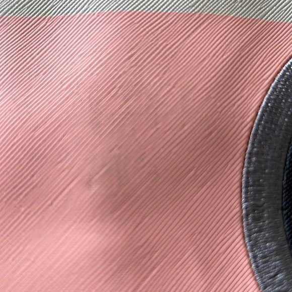 Can’t Clutch This - Camera Clutch - Picture 5 of 6